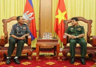 Công tác huấn luyện các Hiến binh Quân đội Hoàng gia Campuchia tại Việt Nam